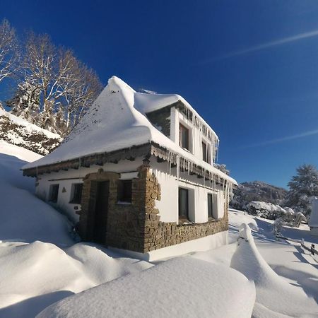 Вілла Chalet Avec Vue Panoramique Sur Le Plomb Du Cantal Saint-Jacques-des-Blats Екстер'єр фото